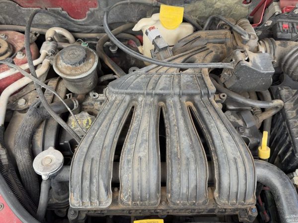 2001-2010 Chrysler Pt Cruiser Valve Cover Oem 2.4L Without Turbo 4777473Ab — photo 2