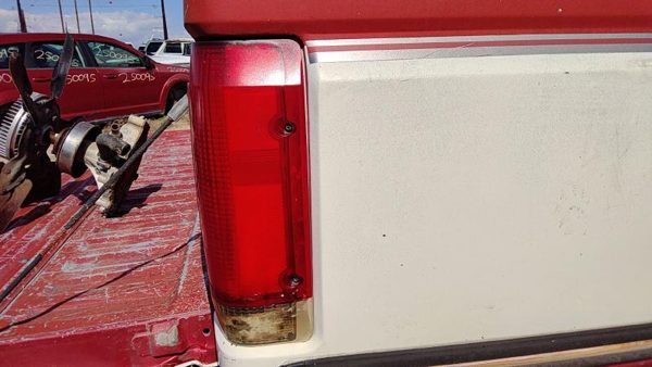 1988 Ford F150 Tail Light Assembly RH — photo 2