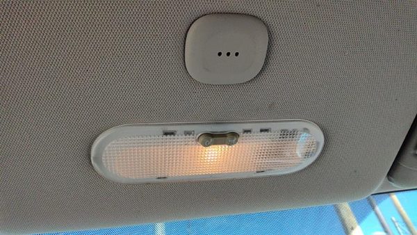 2015 Nissan Versa Note Center Overhead Console Oem Dome Light Map Lamp — photo 2