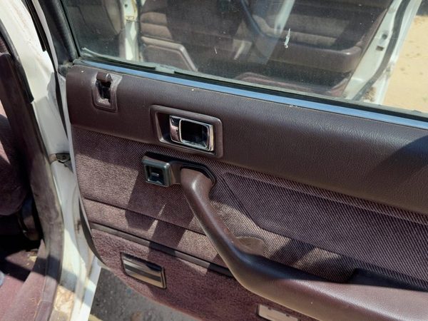 88-89 Accord Lx Passenger Right Rear Door Trim Panel With Switches Back Maroon — photo 7