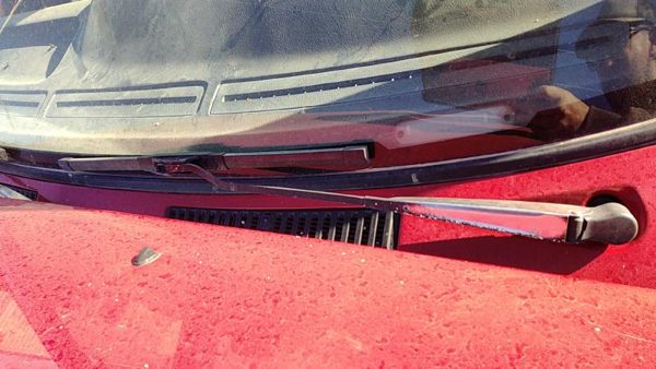 1990-1997 Nissan Hardbody Driver Left Windshield Wiper Arm Oem Blade Lever — photo 2