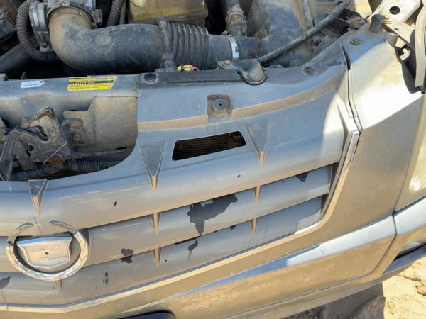 2004-2005 Cadillac Srx Front Grille Assembly Oem Silver 42U 25763160 — photo 4