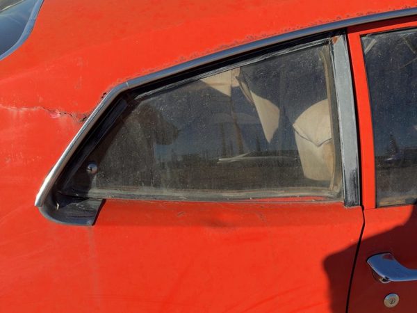 1976 Ford Maverick Quarter Glass/window RH Passenger Right Rear Glass Back Side — photo 2