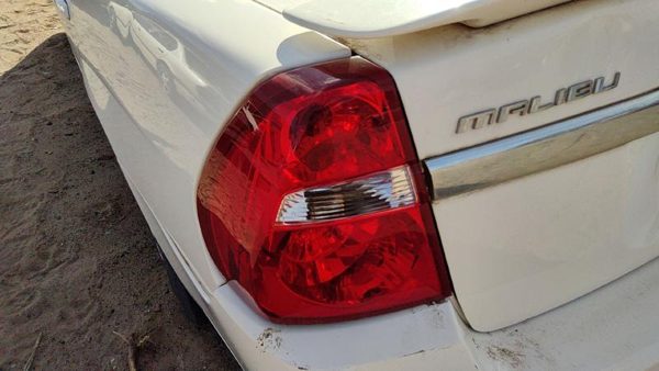 2004-2008 Chevy New Style Malibu Driver Left Tail Light Brake Lamp Oem Rear — photo 4