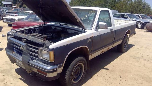 1985 S10/s15/sonoma Truck — vehicle photo 3