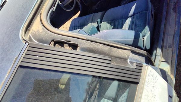 88-96 Olds Cutlass Cierra Passenger Right Trim Panel Moulding Behind Door Oem — photo 2