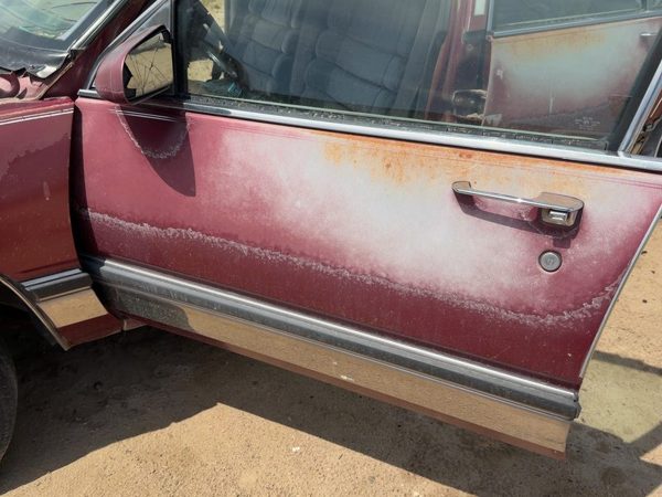 1986 Buick Electra Front Door LH Red — photo 1