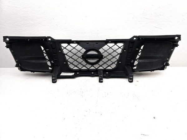 2004-2007 Nissan Titan Front Grille Assembly Oem Q10 White 623107S300 — photo 10