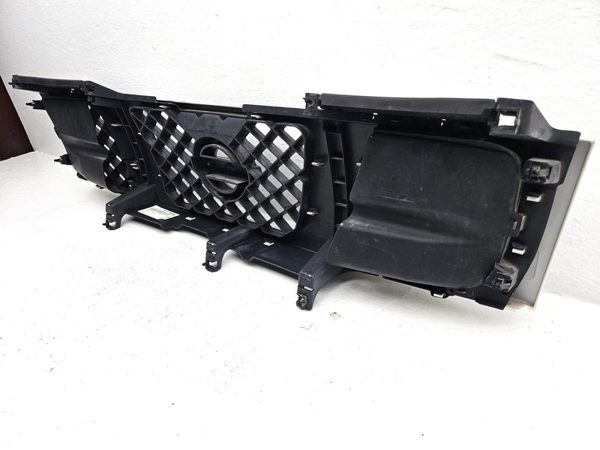 2004-2007 Nissan Titan Front Grille Assembly Oem Q10 White 623107S300 — photo 12