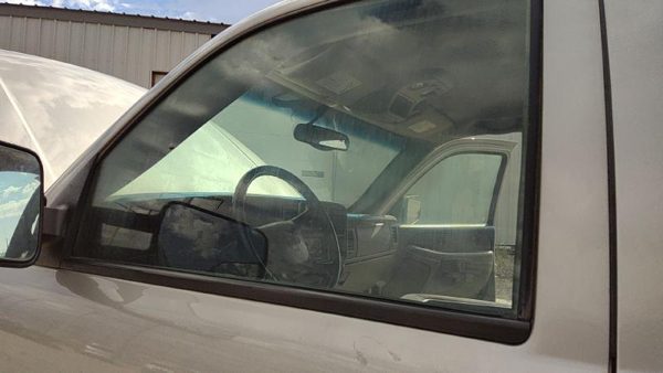 1999-2007 Sierra 2500 Hd Driver Left Front Side Window Door Glass Oem 15891714 — photo 3