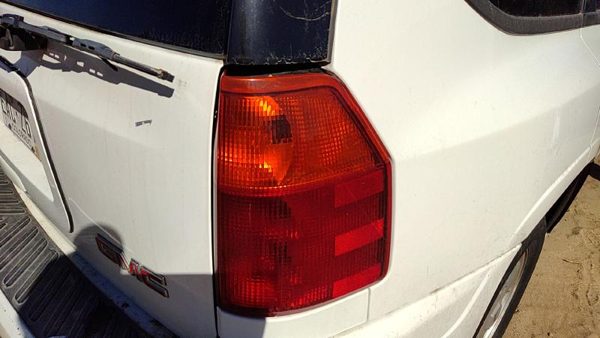 2002-2009 Gmc Envoy Passenger Right Tail Light Brake Lamp Oem Rear 15131577 — photo 2