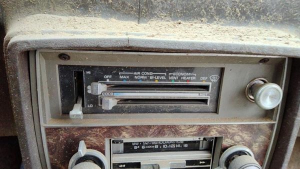 1978-1982 Chevy Malibu Temperature Control Module In Dash Heater Ac Head Unit — photo 2