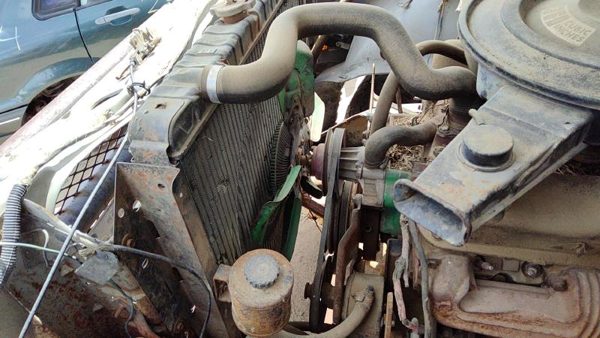 81-91 Dodge Ram W250 Complete Cooling Fan Blade Assembly With Clutch 360 Mt 4X4 — photo 2
