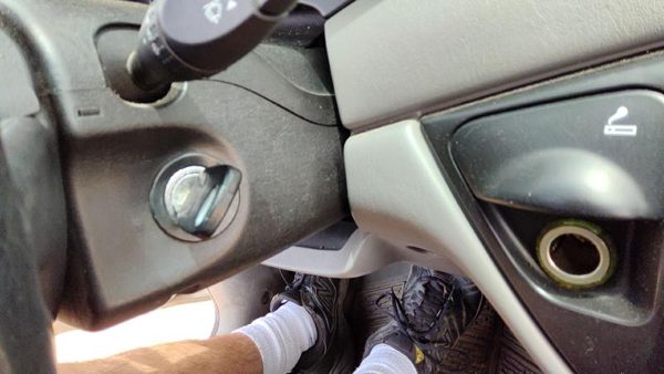 2000 Ford Focus Ignition Switch(w/o Cyl& Key) Station Wagon — photo 2