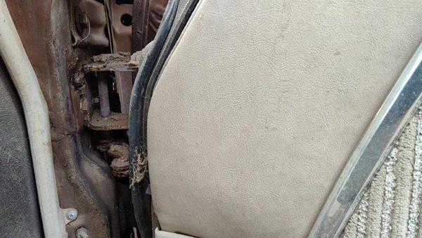 78-83 Chevy Malibu Passenger Right Front Upper Lower Door Hinge Pair Set 4 Door — photo 2