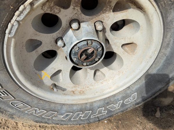 1988-1995 Isuzu Pup Locking Front Hub Oem Lockout Hub Manual 4X4 — photo 4