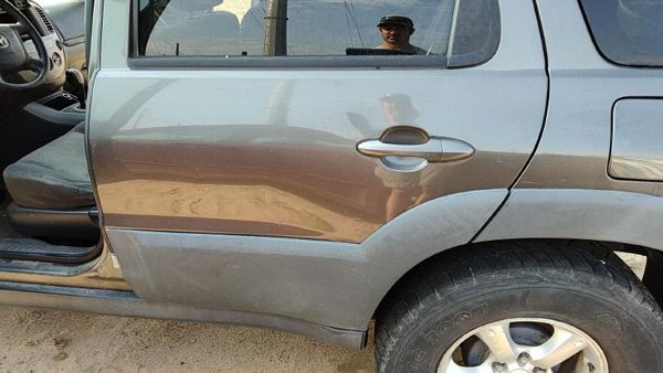 2005 Mazda Tribute Rear Door LH Gray Cx — photo 2