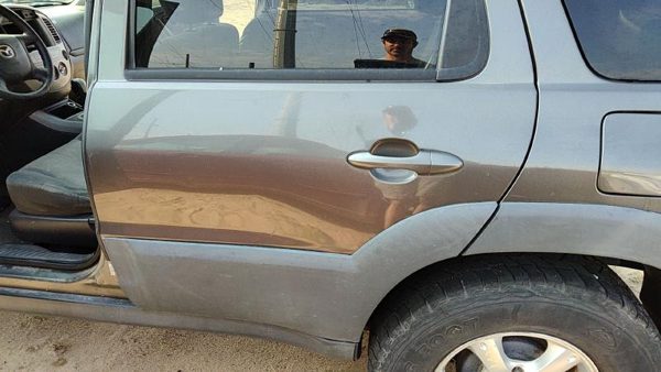 2005 Mazda Tribute Rear Door LH Gray Cx — photo 3