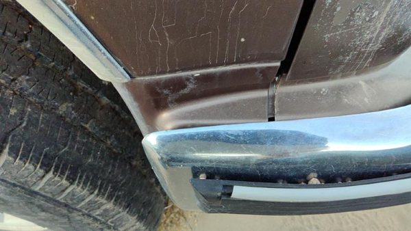 1992-1999 Chevy Suburban Passenger Right Moulding From Fender Trim Strip Brown — photo 3
