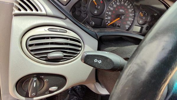 2000 Ford Focus Combination Switch Station Wagon — photo 3
