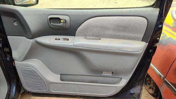 01-03 Toyota Sienna Passenger Right Front Door Trim Panel With Switches Gray 11 — photo 2