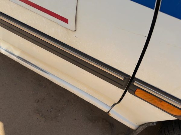1994 Subaru Legacy Rhd Passenger Right Front Moulding From Door Oem — photo 2