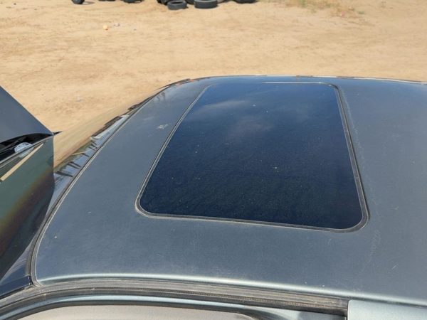 1998-2004 Cadillac Seville Sun Roof Glass Oem Top Window Sedan 12374535 — photo 3