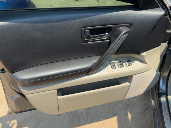 03-06 Fx45 Driver Left Front Door Trim Panel With Master Switch Willow/Black S — photo 1