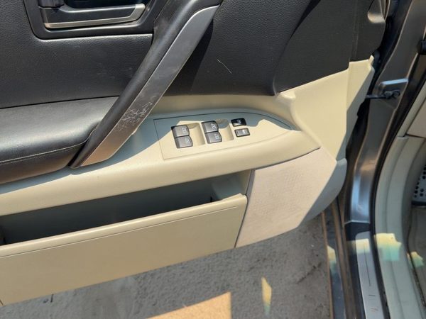 03-06 Fx45 Driver Left Front Door Trim Panel With Master Switch Willow/Black S — photo 9