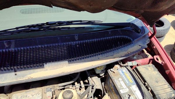 2005-2007 Chrysler Town Country Windshield Wiper Cowl Vent Trim Panel Oem Cover — photo 4