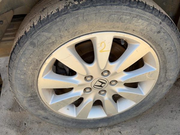 2005-2006 Honda Crv 16" Aluminum Wheel Oem Factory 7 Spoke Rim #2 16X6-1/2 — photo 1