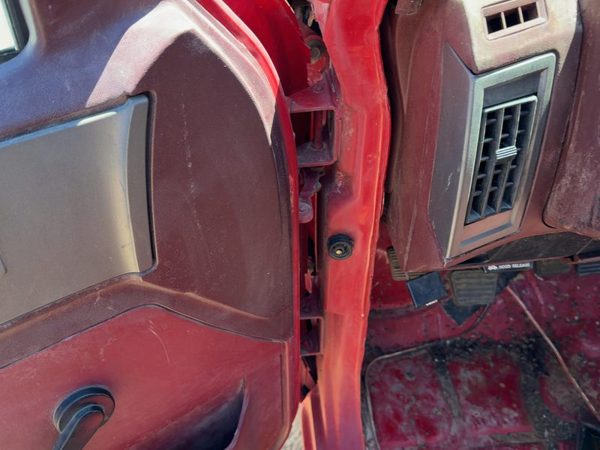 1982-1991 Chevy S10 Pickup Driver Left Upper Lower Door Hinge Pair Set Oem — photo 1