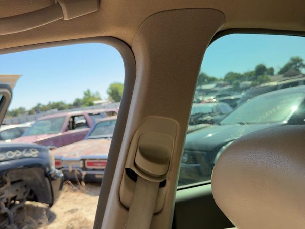 2000-2006 Lincoln LS Passenger Right Upper B Pillar Trim Panel Tan 4H — photo 3
