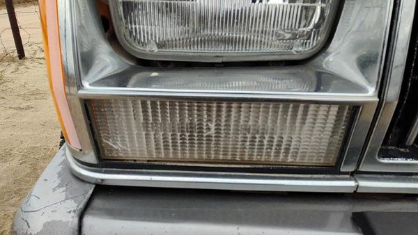 1984-1996 Jeep Cherokee Passenger Right Front Turn Signal Light Lamp Oem — photo 1
