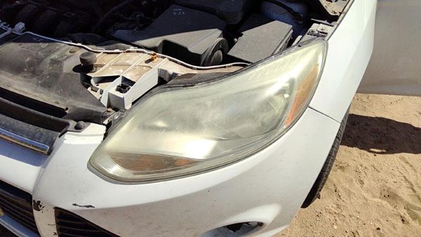 2012-2014 Ford Focus Ford Focus Driver Left Head Light Oem Front Lamp Bm5Z13008K — photo 1