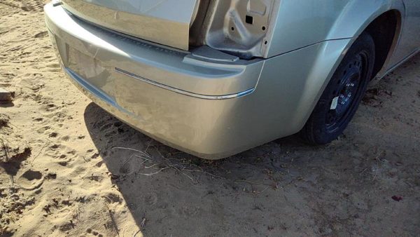 2005-2010 Chrysler 300 Rear Bumper Cover Assembly Oem Back Gold Pyg 04805777Ab — photo 2