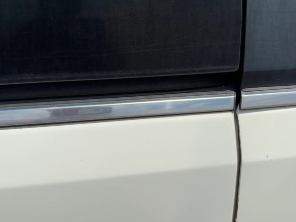 08-16 Chrysler Town & Country Passenger Right Quarter Panel Moulding Chrome OEM — photo 2