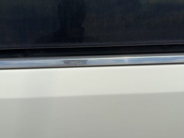 08-16 Chrysler Town & Country Passenger Right Quarter Panel Moulding Chrome OEM — photo 3