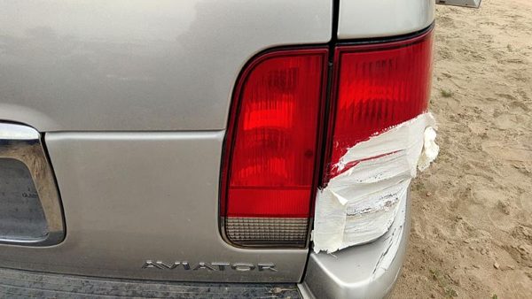 2003-2005 Lincoln Aviator Passenger Right Inner Tail Light Oem Brake Lamp Rear — photo 3
