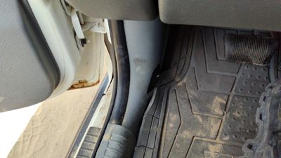 05-07 Jeep Liberty Driver Left Lower Kick Trim Panel Oem Gray D5