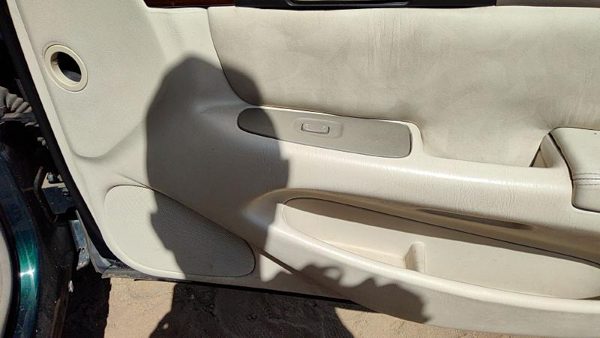 98-00 Cadillac Seville Passenger Right Front Inside Door Trim Panel Only Tan 503 — photo 6