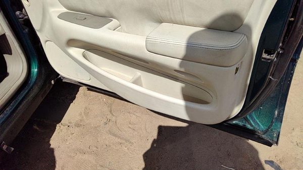98-00 Cadillac Seville Passenger Right Front Inside Door Trim Panel Only Tan 503 — photo 9