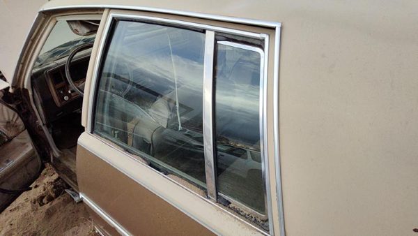 1981 Chevrolet Malibu Rear Door LH Tan 20320764 — photo 2