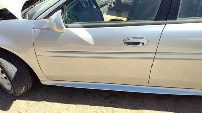 2004 Pontiac Grand Prix Front Door LH Silver 12U