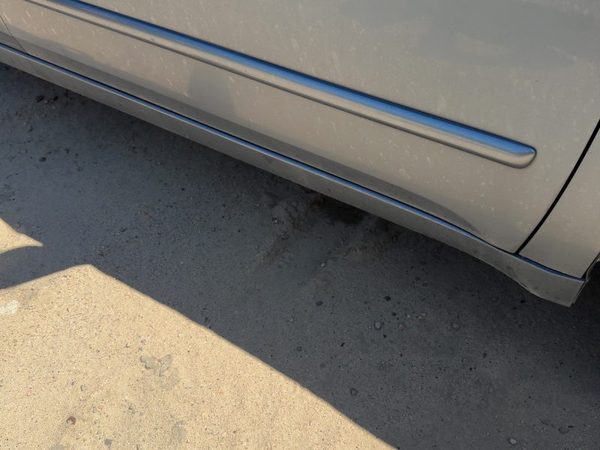 06-07 Accord Passenger Right Lower Rocker Panel Moulding 3.0L Cool Blue B542M — photo 4