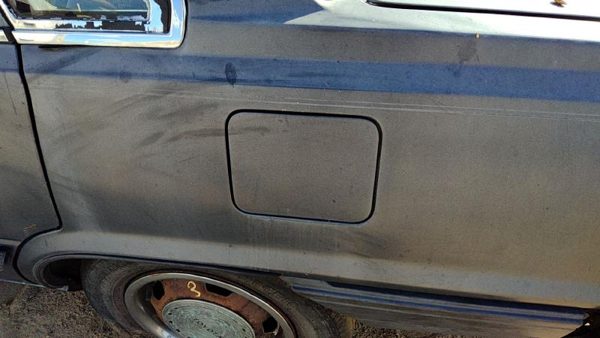1984-1986 Toyota Camry Fuel Tank Door With Hinge Gas Lid Oem Filler Gray — photo 1