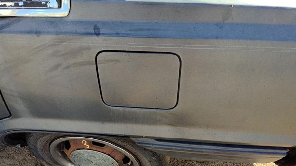 1984-1986 Toyota Camry Fuel Tank Door With Hinge Gas Lid Oem Filler Gray — photo 2