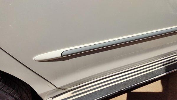 04 Sienna Passenger Right Rear Moulding From Door Oem Back Trim Strip White 071 — photo 2