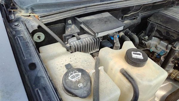 09-12 Gmc Canyon Electronic Control Module Computer Ecm Ecu 3.7L At 4X4 12636659 — photo 2