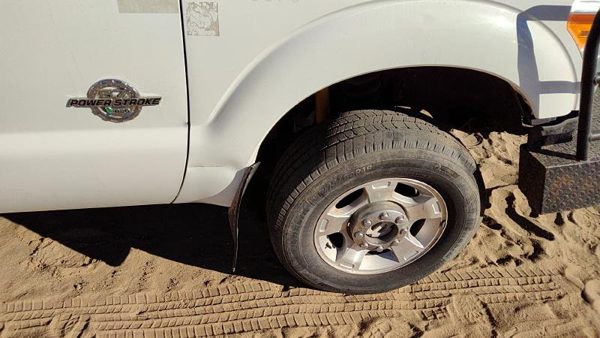 2011-2016 Ford F250 Passenger Right Front Fender Oem White Z1 6.7L Powerstroke — photo 4